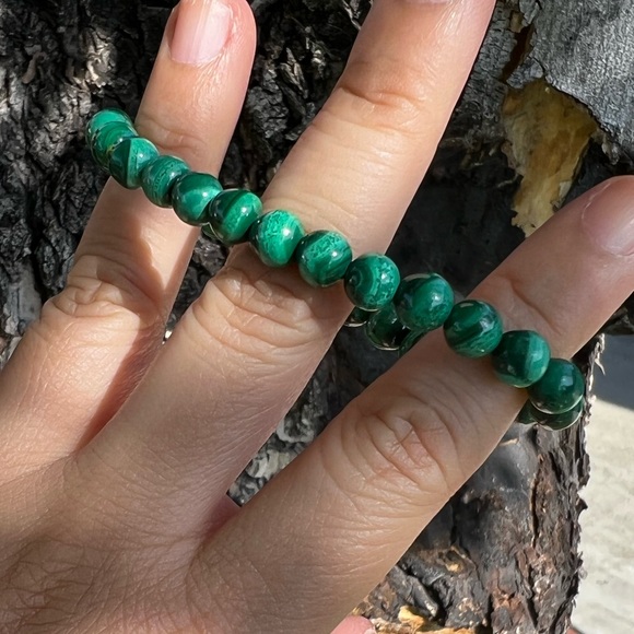Malachite Small Bead Bracelet - Picture 4 of 5